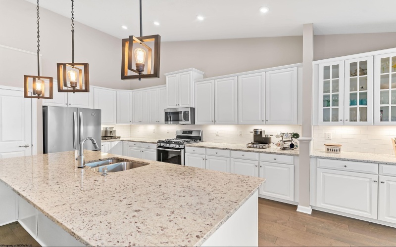 82 Lavista Drive, Morgantown, West Virginia 26508, 4 Bedrooms Bedrooms, 8 Rooms Rooms,3 BathroomsBathrooms,Single Family Detached,For Sale,Lavista,10163483 82 Lavista Drive, Morgantown, West Virginia 26508, 4 Bedrooms Bedrooms, 8 Rooms Rooms,3 BathroomsBathrooms,Single Family Detached,For Sale,Lavista,10163483