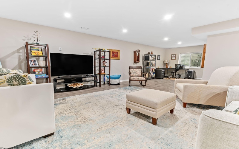 82 Lavista Drive, Morgantown, West Virginia 26508, 4 Bedrooms Bedrooms, 8 Rooms Rooms,3 BathroomsBathrooms,Single Family Detached,For Sale,Lavista,10163483 82 Lavista Drive, Morgantown, West Virginia 26508, 4 Bedrooms Bedrooms, 8 Rooms Rooms,3 BathroomsBathrooms,Single Family Detached,For Sale,Lavista,10163483