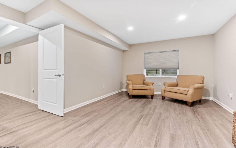 82 Lavista Drive, Morgantown, West Virginia 26508, 4 Bedrooms Bedrooms, 8 Rooms Rooms,3 BathroomsBathrooms,Single Family Detached,For Sale,Lavista,10163483 82 Lavista Drive, Morgantown, West Virginia 26508, 4 Bedrooms Bedrooms, 8 Rooms Rooms,3 BathroomsBathrooms,Single Family Detached,For Sale,Lavista,10163483