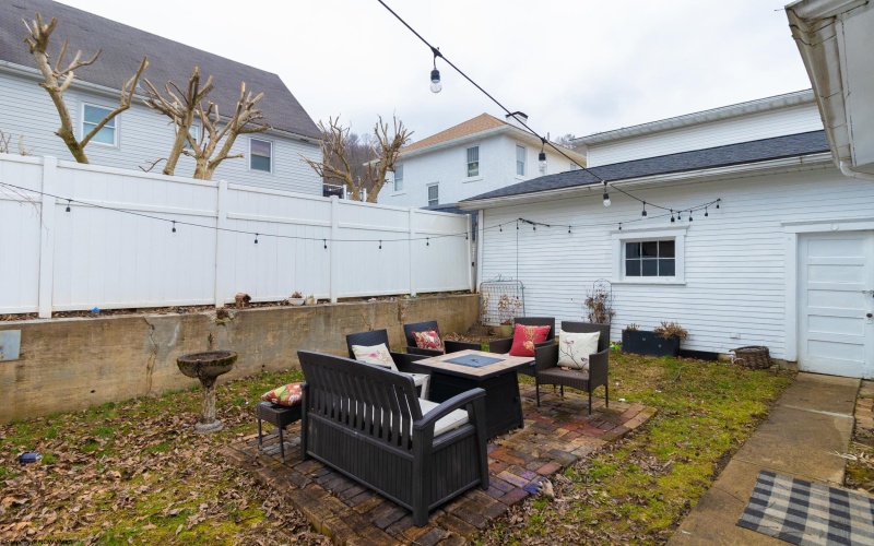 607 Lynn Avenue, Weston, West Virginia 26452, 3 Bedrooms Bedrooms, 6 Rooms Rooms,2 BathroomsBathrooms,Single Family Detached,For Sale,Lynn,10163486 607 Lynn Avenue, Weston, West Virginia 26452, 3 Bedrooms Bedrooms, 6 Rooms Rooms,2 BathroomsBathrooms,Single Family Detached,For Sale,Lynn,10163486