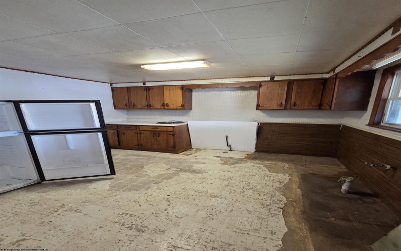 204-208 7th Street, Weston, West Virginia 26452, 2 Bedrooms Bedrooms, 6 Rooms Rooms,1 BathroomBathrooms,Single Family Detached,For Sale,7th,10163487