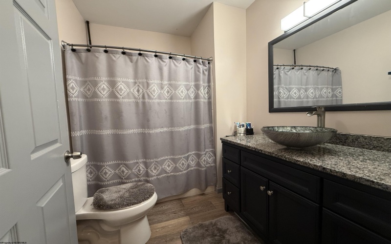 1208 16th Street, Clarksburg, West Virginia 26301, 2 Bedrooms Bedrooms, 5 Rooms Rooms,1 BathroomBathrooms,Single Family Detached,For Sale,16th,10163492