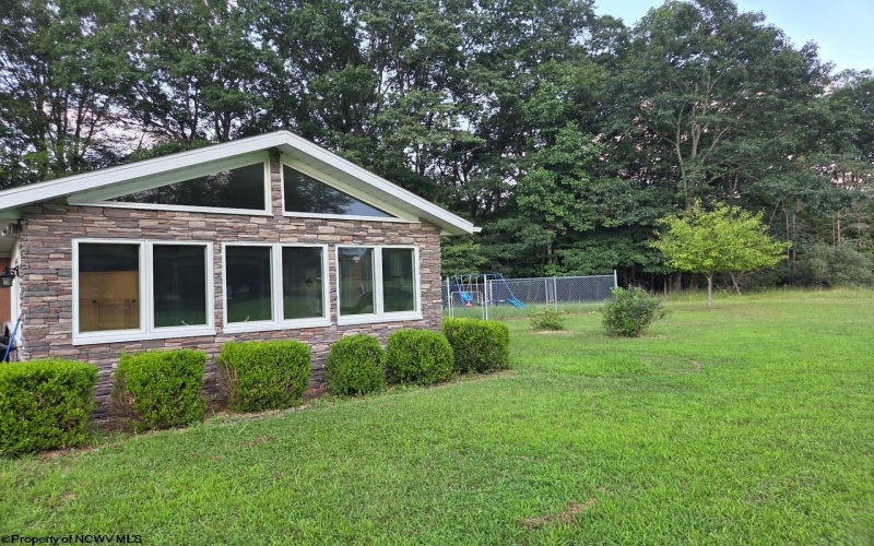 108 Cedarstone Lane, Elkins, West Virginia 26241, 3 Bedrooms Bedrooms, 7 Rooms Rooms,2 BathroomsBathrooms,Single Family Detached,For Sale,Cedarstone,10163499