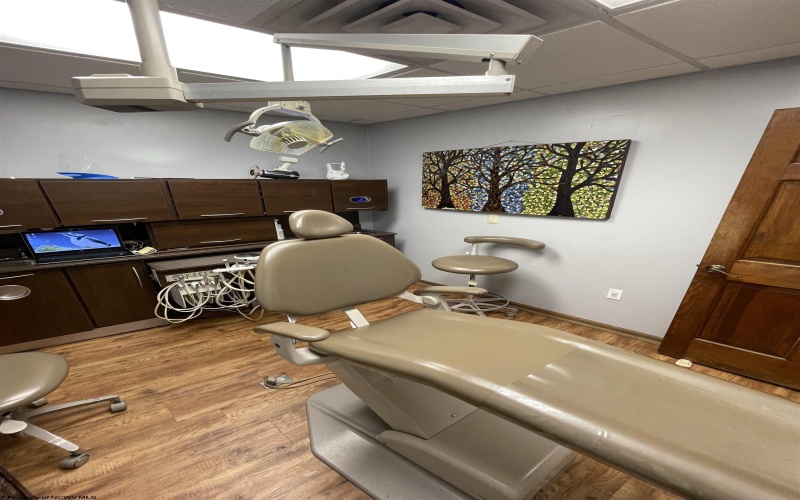 304 Riverview Drive, Sutton, West Virginia 26601, ,Multi-unit/income,For Sale,Riverview,10163496