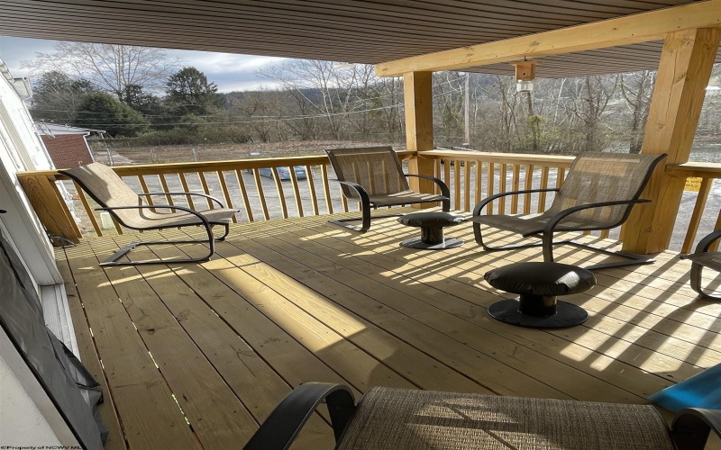 304 Riverview Drive, Sutton, West Virginia 26601, ,Multi-unit/income,For Sale,Riverview,10163496