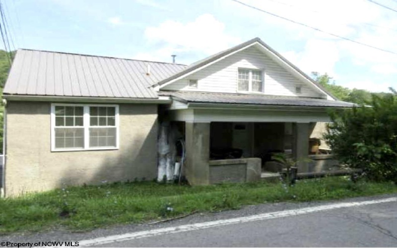 12 Liberty Street, Lost Creek, West Virginia 26385, 4 Bedrooms Bedrooms, 11 Rooms Rooms,3 BathroomsBathrooms,Single Family Detached,For Sale,Liberty,10163500 12 Liberty Street, Lost Creek, West Virginia 26385, 4 Bedrooms Bedrooms, 11 Rooms Rooms,3 BathroomsBathrooms,Single Family Detached,For Sale,Liberty,10163500