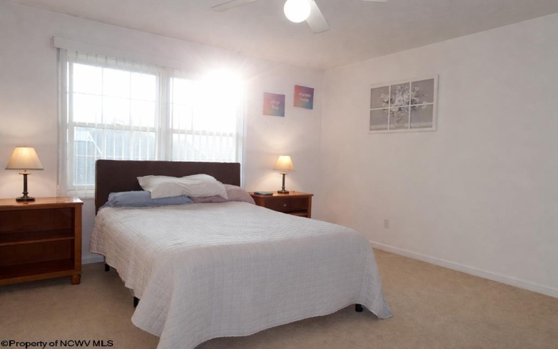 1340 Headlee Avenue, Morgantown, West Virginia 26505-4200, 3 Bedrooms Bedrooms, 6 Rooms Rooms,3 BathroomsBathrooms,Residential Rentals,For Rent,Headlee,10163172