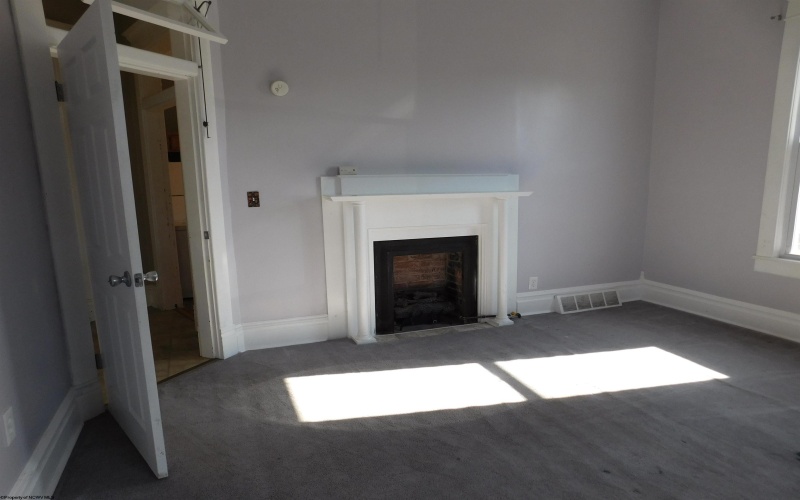 301 Lyndon Street, Lumberport, West Virginia 26386, 2 Bedrooms Bedrooms, 5 Rooms Rooms,1 BathroomBathrooms,Single Family Detached,For Sale,Lyndon,10163518 301 Lyndon Street, Lumberport, West Virginia 26386, 2 Bedrooms Bedrooms, 5 Rooms Rooms,1 BathroomBathrooms,Single Family Detached,For Sale,Lyndon,10163518