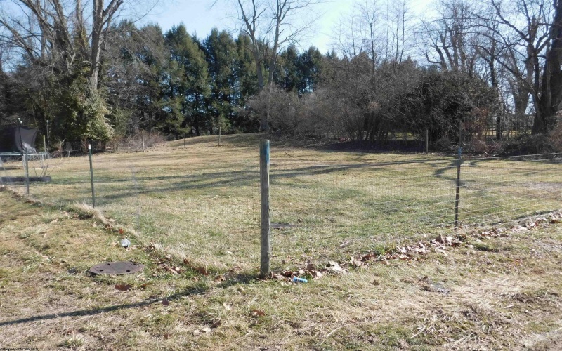 301 Lyndon Street, Lumberport, West Virginia 26386, 2 Bedrooms Bedrooms, 5 Rooms Rooms,1 BathroomBathrooms,Single Family Detached,For Sale,Lyndon,10163518 301 Lyndon Street, Lumberport, West Virginia 26386, 2 Bedrooms Bedrooms, 5 Rooms Rooms,1 BathroomBathrooms,Single Family Detached,For Sale,Lyndon,10163518