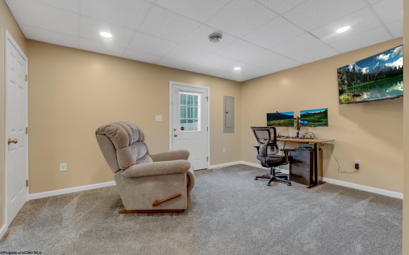 112 Woodside Drive, Morgantown, West Virginia 26508, 3 Bedrooms Bedrooms, 6 Rooms Rooms,2 BathroomsBathrooms,Single Family Attached,For Sale,Woodside,10163530