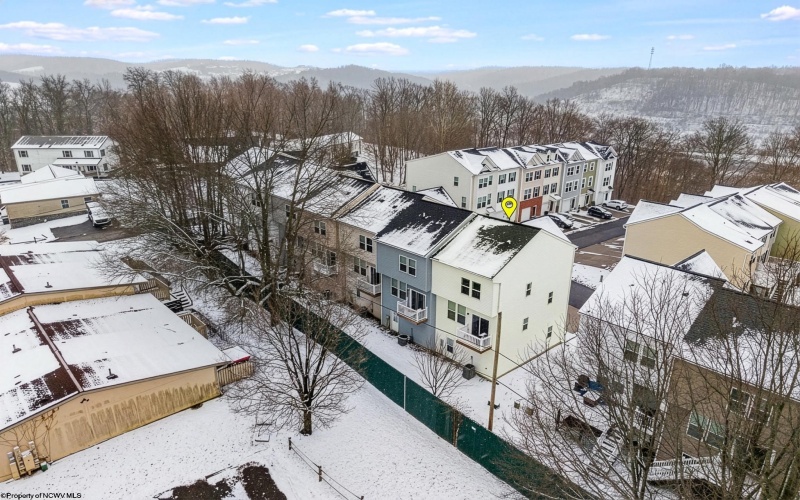 112 Woodside Drive, Morgantown, West Virginia 26508, 3 Bedrooms Bedrooms, 6 Rooms Rooms,2 BathroomsBathrooms,Single Family Attached,For Sale,Woodside,10163530