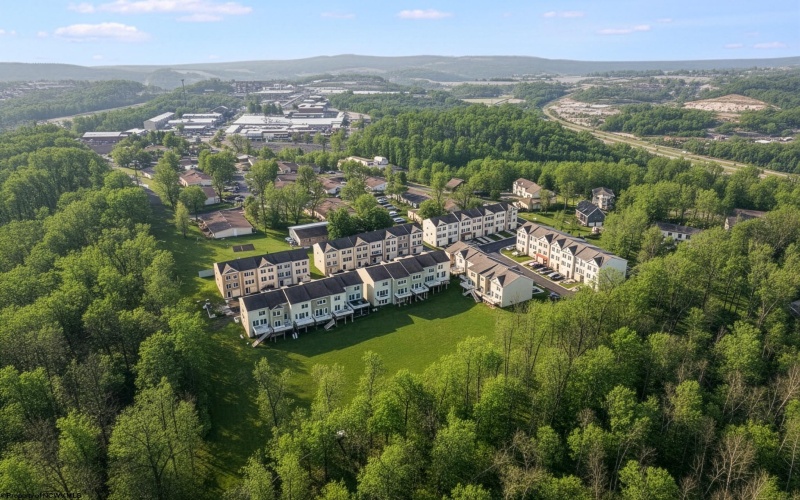 112 Woodside Drive, Morgantown, West Virginia 26508, 3 Bedrooms Bedrooms, 6 Rooms Rooms,2 BathroomsBathrooms,Single Family Attached,For Sale,Woodside,10163530