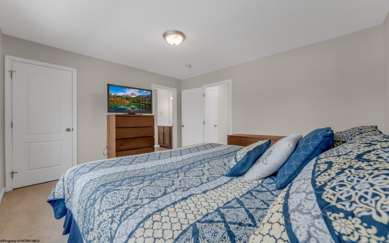 112 Woodside Drive, Morgantown, West Virginia 26508, 3 Bedrooms Bedrooms, 6 Rooms Rooms,2 BathroomsBathrooms,Single Family Attached,For Sale,Woodside,10163530