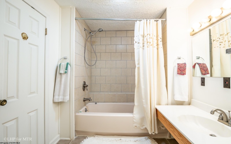 164 Talheim Road, Davis, West Virginia 26260, 3 Bedrooms Bedrooms, 4 Rooms Rooms,2 BathroomsBathrooms,Single Family Attached,For Sale,Talheim,10161720