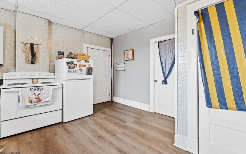 209 McLane Avenue, Morgantown, West Virginia 26505, ,Multi-unit/income,For Sale,McLane,10163533