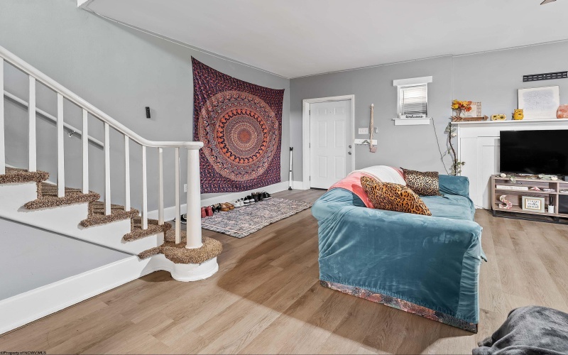 209 McLane Avenue, Morgantown, West Virginia 26505, ,Multi-unit/income,For Sale,McLane,10163533