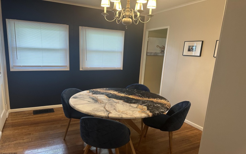 1208 Cambridge Avenue, Morgantown, West Virginia 26505, 3 Bedrooms Bedrooms, 7 Rooms Rooms,2 BathroomsBathrooms,Residential Rentals,For Rent,Cambridge,10159913