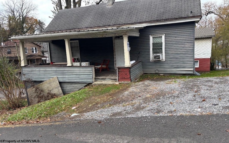 115 Cornell Street, Morgantown, West Virginia 26508-2907, 4 Bedrooms Bedrooms, 7 Rooms Rooms,1 BathroomBathrooms,Residential Rentals,For Rent,Cornell,10163514 115 Cornell Street, Morgantown, West Virginia 26508-2907, 4 Bedrooms Bedrooms, 7 Rooms Rooms,1 BathroomBathrooms,Residential Rentals,For Rent,Cornell,10163514