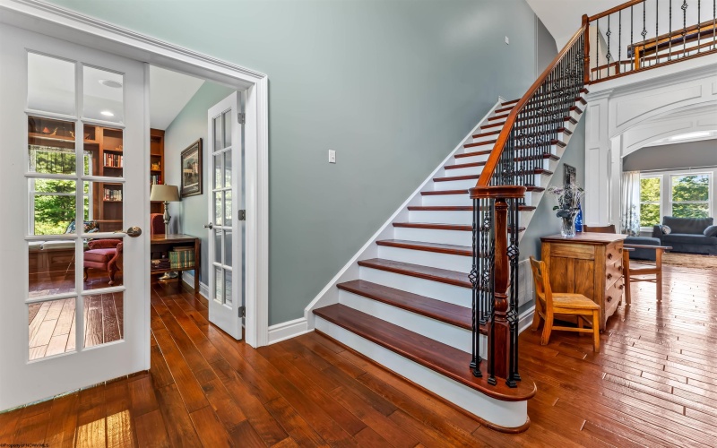 216 Mystic Drive, Morgantown, West Virginia 26508, 4 Bedrooms Bedrooms, 11 Rooms Rooms,4 BathroomsBathrooms,Single Family Detached,For Sale,Mystic,10163520