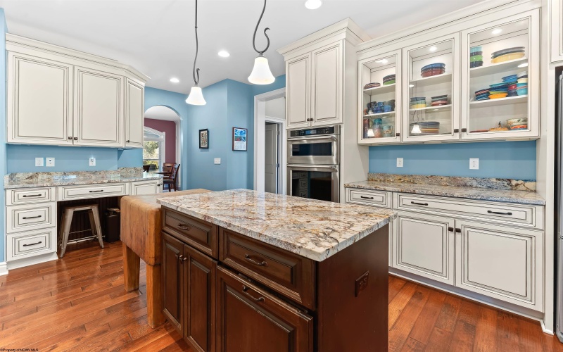 216 Mystic Drive, Morgantown, West Virginia 26508, 4 Bedrooms Bedrooms, 11 Rooms Rooms,4 BathroomsBathrooms,Single Family Detached,For Sale,Mystic,10163520