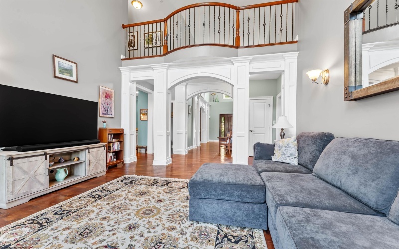 216 Mystic Drive, Morgantown, West Virginia 26508, 4 Bedrooms Bedrooms, 11 Rooms Rooms,4 BathroomsBathrooms,Single Family Detached,For Sale,Mystic,10163520