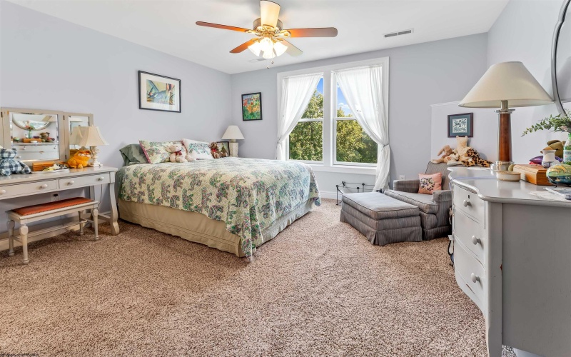 216 Mystic Drive, Morgantown, West Virginia 26508, 4 Bedrooms Bedrooms, 11 Rooms Rooms,4 BathroomsBathrooms,Single Family Detached,For Sale,Mystic,10163520