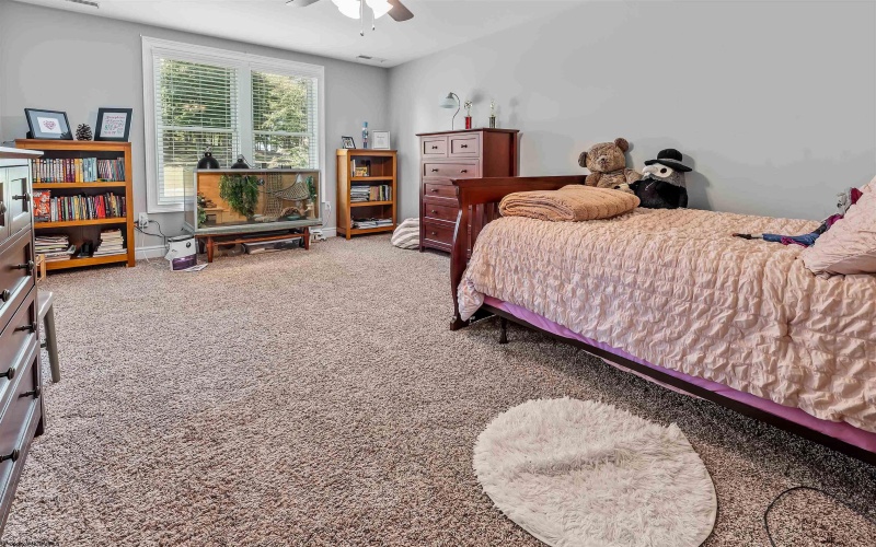 216 Mystic Drive, Morgantown, West Virginia 26508, 4 Bedrooms Bedrooms, 11 Rooms Rooms,4 BathroomsBathrooms,Single Family Detached,For Sale,Mystic,10163520