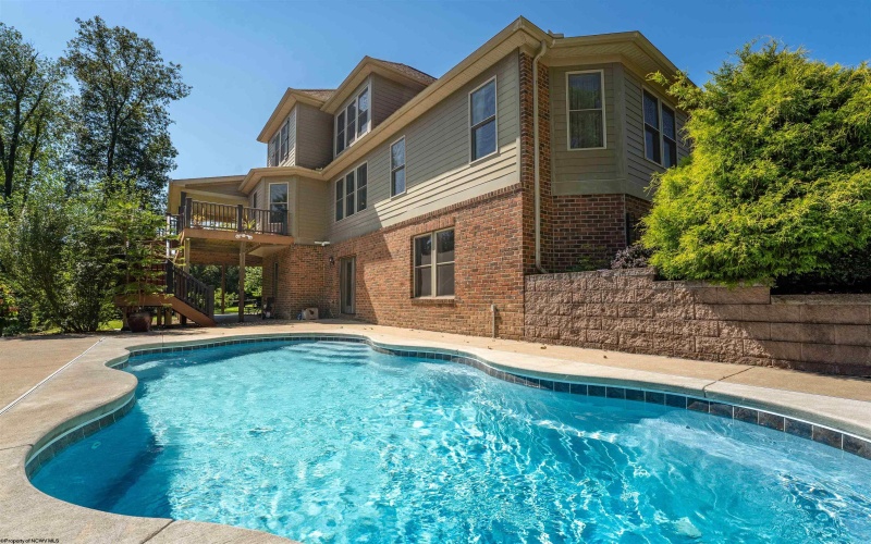 216 Mystic Drive, Morgantown, West Virginia 26508, 4 Bedrooms Bedrooms, 11 Rooms Rooms,4 BathroomsBathrooms,Single Family Detached,For Sale,Mystic,10163520