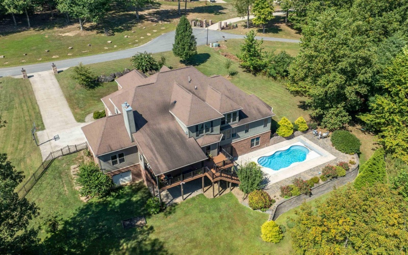 216 Mystic Drive, Morgantown, West Virginia 26508, 4 Bedrooms Bedrooms, 11 Rooms Rooms,4 BathroomsBathrooms,Single Family Detached,For Sale,Mystic,10163520