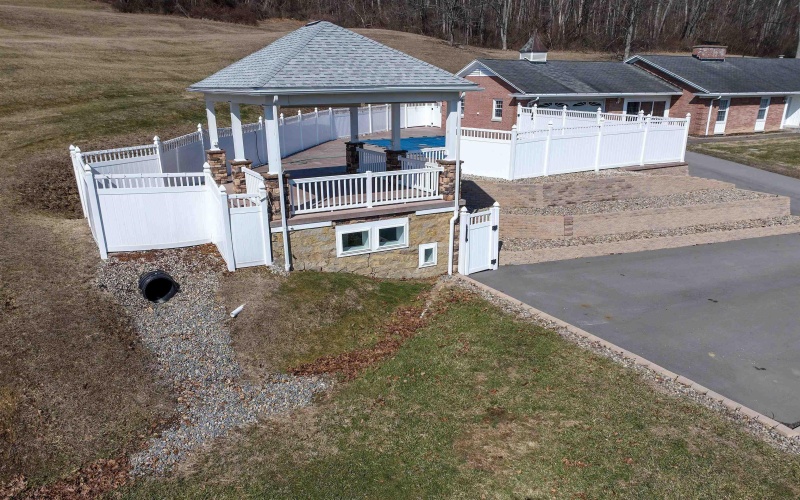 3574 Freedom Highway, Fairmont, West Virginia 26554, 3 Bedrooms Bedrooms, 13 Rooms Rooms,3 BathroomsBathrooms,Single Family Detached,For Sale,Freedom,10163534