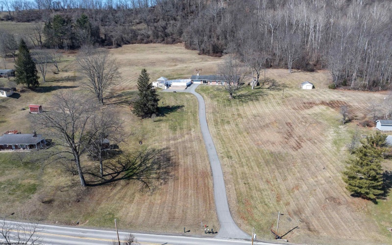 3574 Freedom Highway, Fairmont, West Virginia 26554, 3 Bedrooms Bedrooms, 13 Rooms Rooms,3 BathroomsBathrooms,Single Family Detached,For Sale,Freedom,10163534