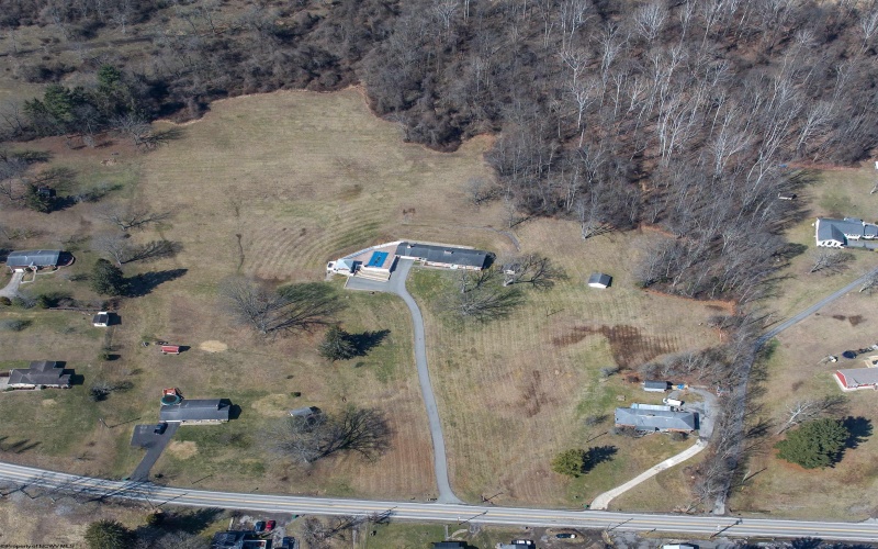 3574 Freedom Highway, Fairmont, West Virginia 26554, 3 Bedrooms Bedrooms, 13 Rooms Rooms,3 BathroomsBathrooms,Single Family Detached,For Sale,Freedom,10163534