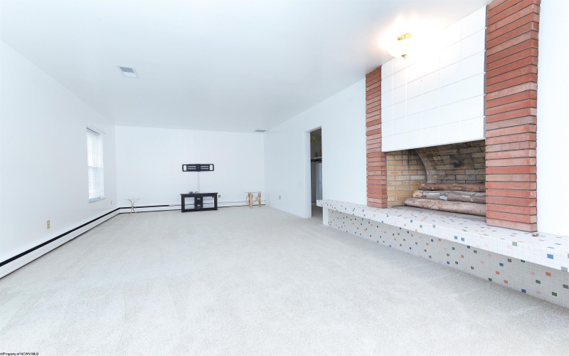 3574 Freedom Highway, Fairmont, West Virginia 26554, 3 Bedrooms Bedrooms, 13 Rooms Rooms,3 BathroomsBathrooms,Single Family Detached,For Sale,Freedom,10163534