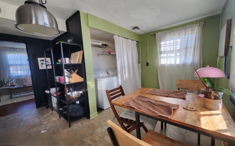 305 Riverview Avenue, Morgantown, West Virginia 26501, 2 Bedrooms Bedrooms, 5 Rooms Rooms,1 BathroomBathrooms,Single Family Detached,For Sale,Riverview,10163524 305 Riverview Avenue, Morgantown, West Virginia 26501, 2 Bedrooms Bedrooms, 5 Rooms Rooms,1 BathroomBathrooms,Single Family Detached,For Sale,Riverview,10163524