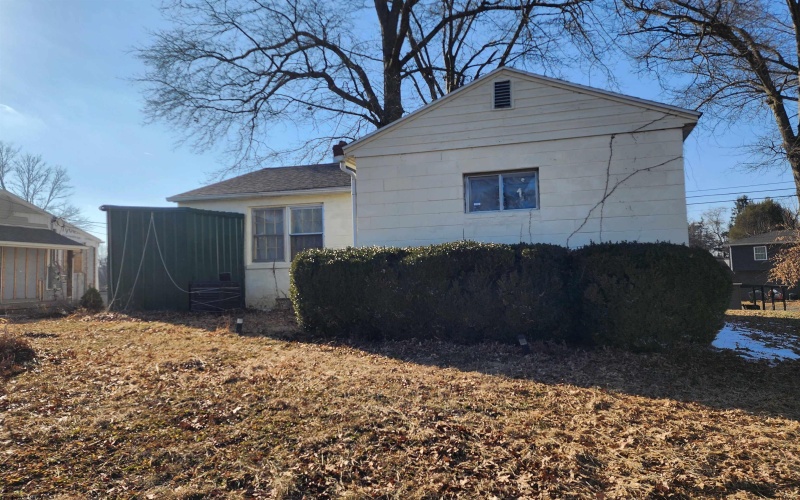 305 Riverview Avenue, Morgantown, West Virginia 26501, 2 Bedrooms Bedrooms, 5 Rooms Rooms,1 BathroomBathrooms,Single Family Detached,For Sale,Riverview,10163524 305 Riverview Avenue, Morgantown, West Virginia 26501, 2 Bedrooms Bedrooms, 5 Rooms Rooms,1 BathroomBathrooms,Single Family Detached,For Sale,Riverview,10163524