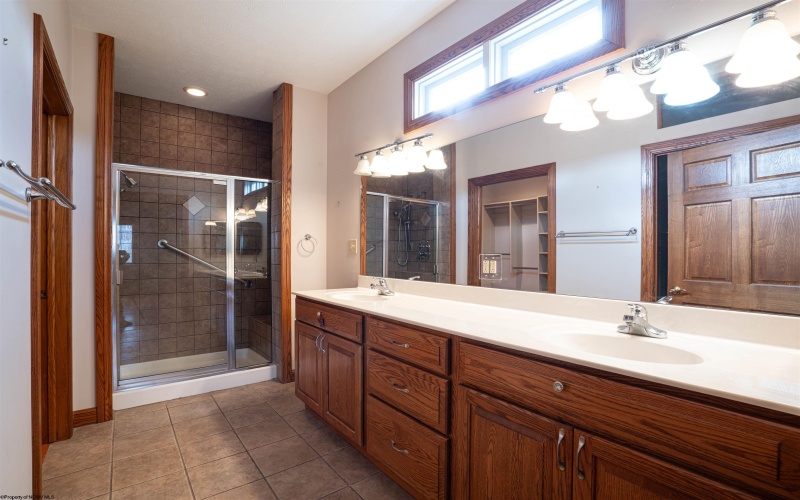 3 Red Sky Drive, Morgantown, West Virginia 26508, 3 Bedrooms Bedrooms, 5 Rooms Rooms,2 BathroomsBathrooms,Single Family Detached,For Sale,Red Sky,10163538