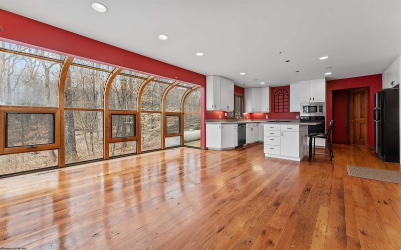 143 Hummingbird Lane, Morgantown, West Virginia 26508, 3 Bedrooms Bedrooms, 5 Rooms Rooms,3 BathroomsBathrooms,Single Family Detached,For Sale,Hummingbird,10163523