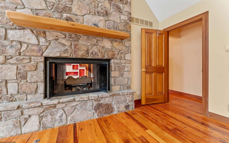 143 Hummingbird Lane, Morgantown, West Virginia 26508, 3 Bedrooms Bedrooms, 5 Rooms Rooms,3 BathroomsBathrooms,Single Family Detached,For Sale,Hummingbird,10163523