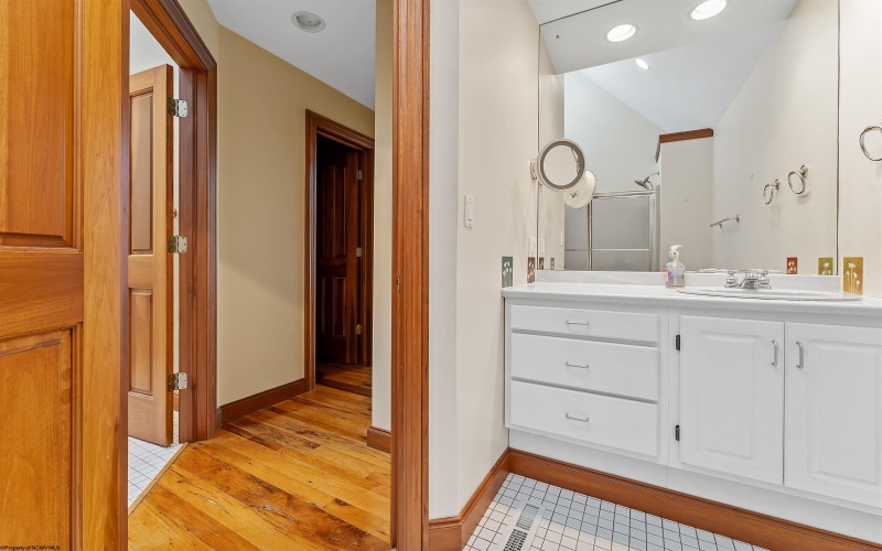 143 Hummingbird Lane, Morgantown, West Virginia 26508, 3 Bedrooms Bedrooms, 5 Rooms Rooms,3 BathroomsBathrooms,Single Family Detached,For Sale,Hummingbird,10163523