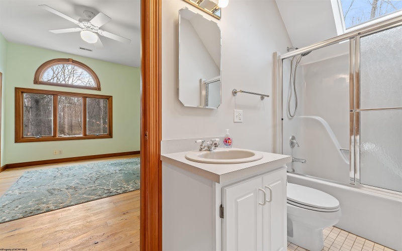 143 Hummingbird Lane, Morgantown, West Virginia 26508, 3 Bedrooms Bedrooms, 5 Rooms Rooms,3 BathroomsBathrooms,Single Family Detached,For Sale,Hummingbird,10163523