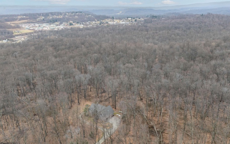 143 Hummingbird Lane, Morgantown, West Virginia 26508, 3 Bedrooms Bedrooms, 5 Rooms Rooms,3 BathroomsBathrooms,Single Family Detached,For Sale,Hummingbird,10163523