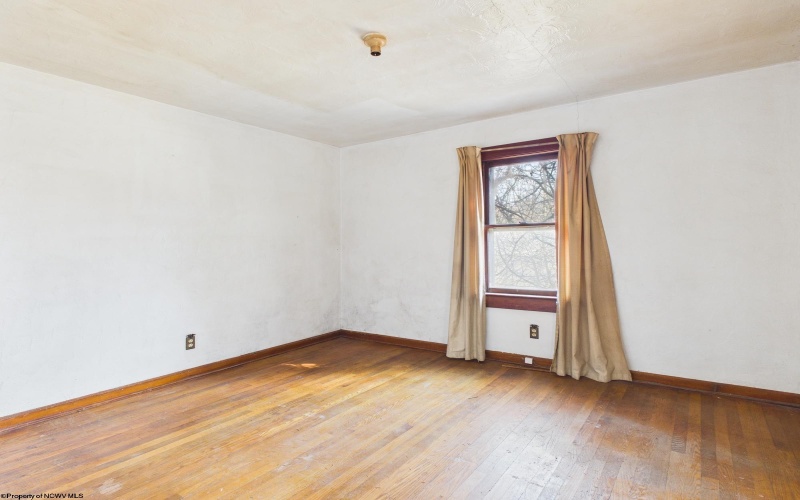 202 Hampton Road, Fairmont, West Virginia 26554, 1 Bedroom Bedrooms, 4 Rooms Rooms,1 BathroomBathrooms,Single Family Detached,For Sale,Hampton,10163510 202 Hampton Road, Fairmont, West Virginia 26554, 1 Bedroom Bedrooms, 4 Rooms Rooms,1 BathroomBathrooms,Single Family Detached,For Sale,Hampton,10163510