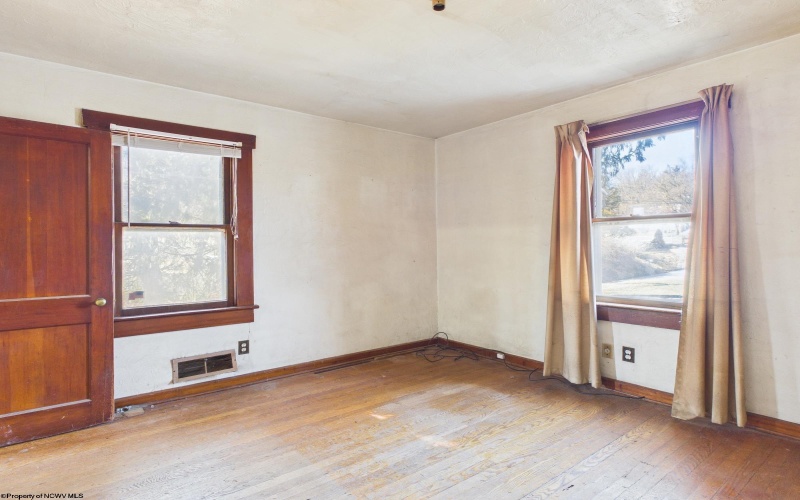 202 Hampton Road, Fairmont, West Virginia 26554, 1 Bedroom Bedrooms, 4 Rooms Rooms,1 BathroomBathrooms,Single Family Detached,For Sale,Hampton,10163510 202 Hampton Road, Fairmont, West Virginia 26554, 1 Bedroom Bedrooms, 4 Rooms Rooms,1 BathroomBathrooms,Single Family Detached,For Sale,Hampton,10163510