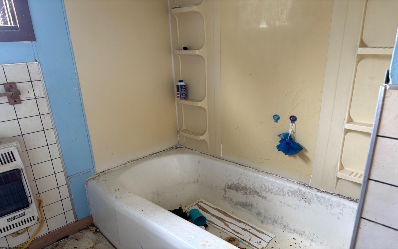 117 Brown Avenue, Weston, West Virginia 26452, 2 Bedrooms Bedrooms, 5 Rooms Rooms,1 BathroomBathrooms,Single Family Attached,For Sale,Brown,10161305