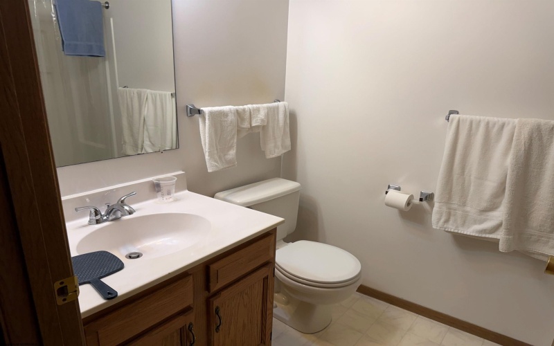 1 Crescent Street, Grafton, West Virginia 26354, 3 Bedrooms Bedrooms, 6 Rooms Rooms,2 BathroomsBathrooms,Single Family Detached,For Sale,Crescent,10163540