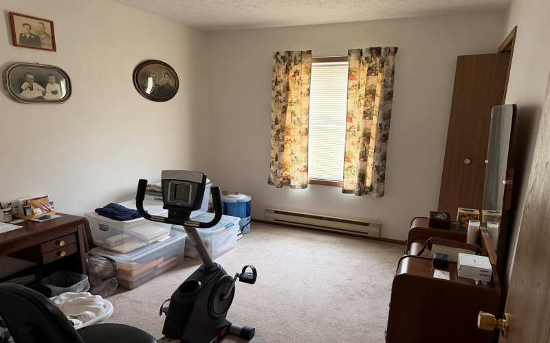 1 Crescent Street, Grafton, West Virginia 26354, 3 Bedrooms Bedrooms, 6 Rooms Rooms,2 BathroomsBathrooms,Single Family Detached,For Sale,Crescent,10163540