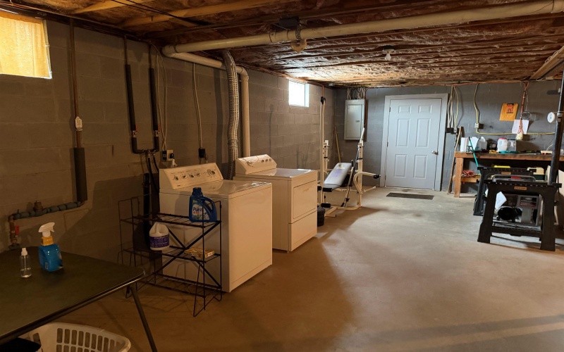 1 Crescent Street, Grafton, West Virginia 26354, 3 Bedrooms Bedrooms, 6 Rooms Rooms,2 BathroomsBathrooms,Single Family Detached,For Sale,Crescent,10163540