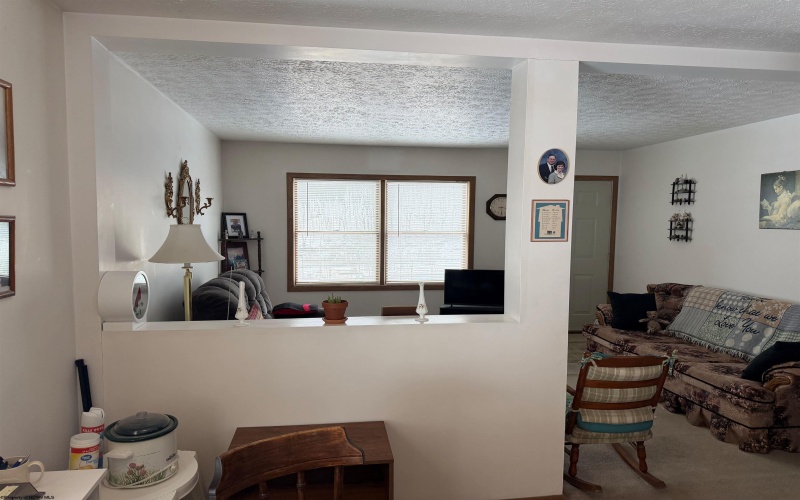 1 Crescent Street, Grafton, West Virginia 26354, 3 Bedrooms Bedrooms, 6 Rooms Rooms,2 BathroomsBathrooms,Single Family Detached,For Sale,Crescent,10163540