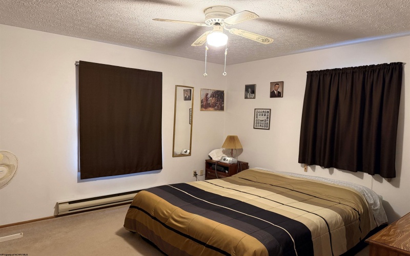 1 Crescent Street, Grafton, West Virginia 26354, 3 Bedrooms Bedrooms, 6 Rooms Rooms,2 BathroomsBathrooms,Single Family Detached,For Sale,Crescent,10163540