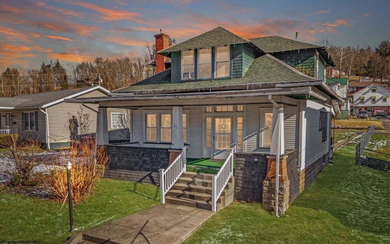 831 Main Street, Grafton, West Virginia 26354, 3 Bedrooms Bedrooms, 8 Rooms Rooms,2 BathroomsBathrooms,Single Family Detached,For Sale,Main,10163213